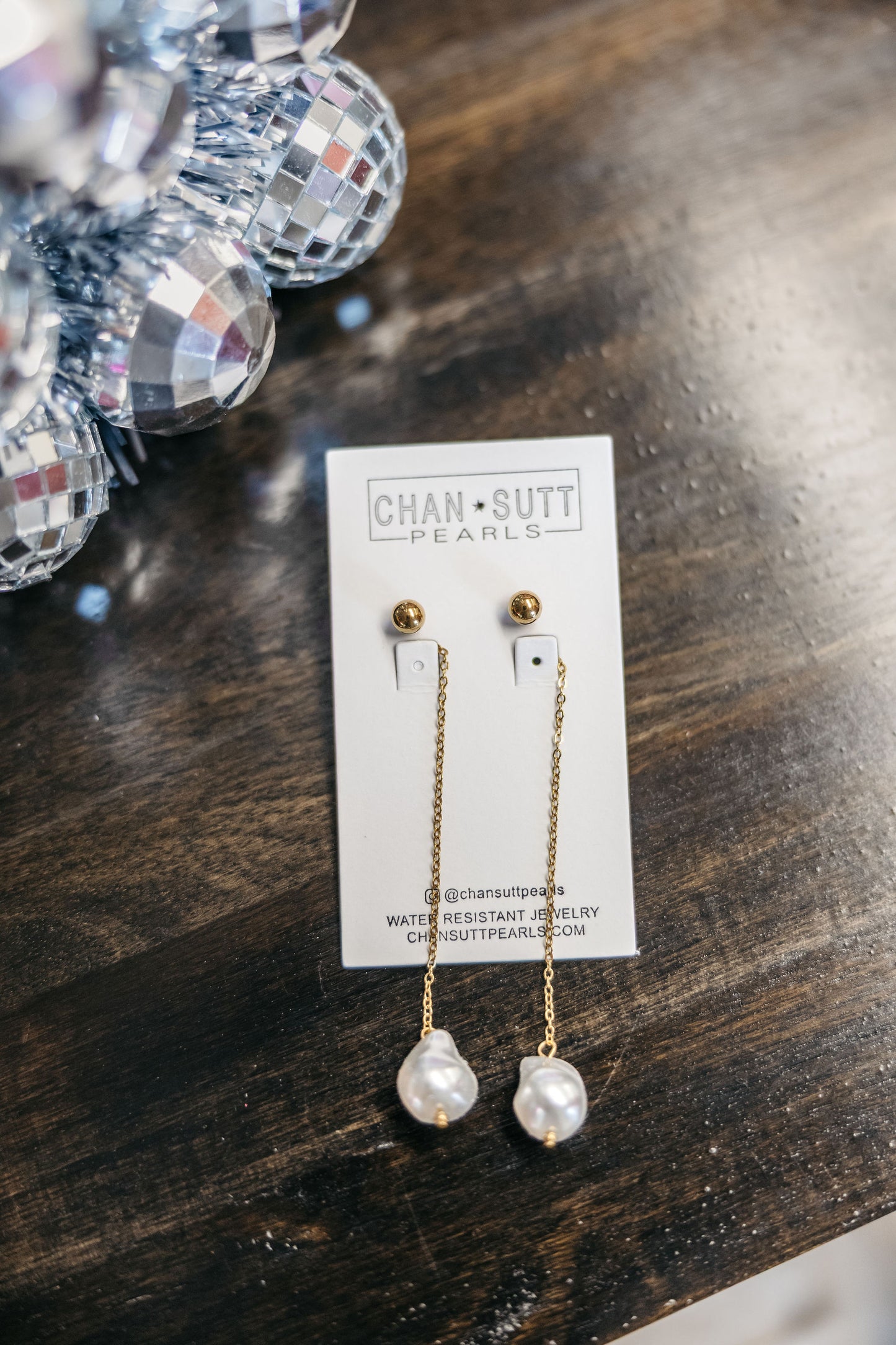 Pearl drop earrings