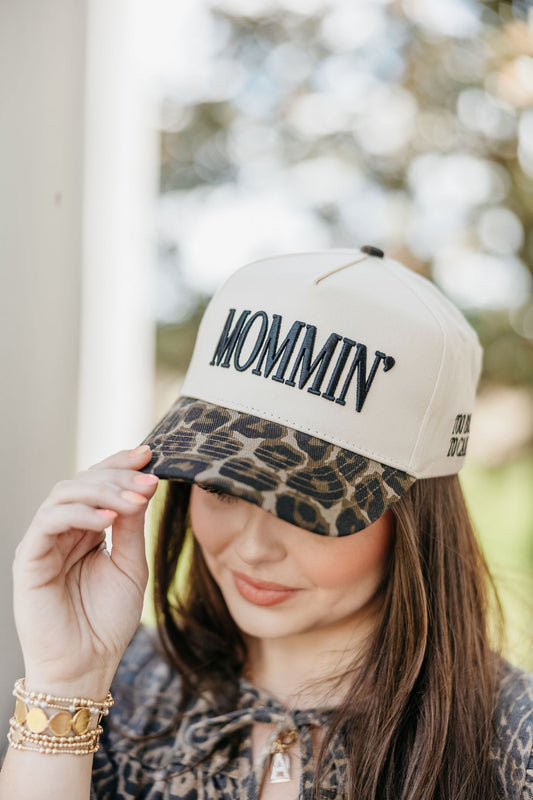 Mommin’ trucker hat