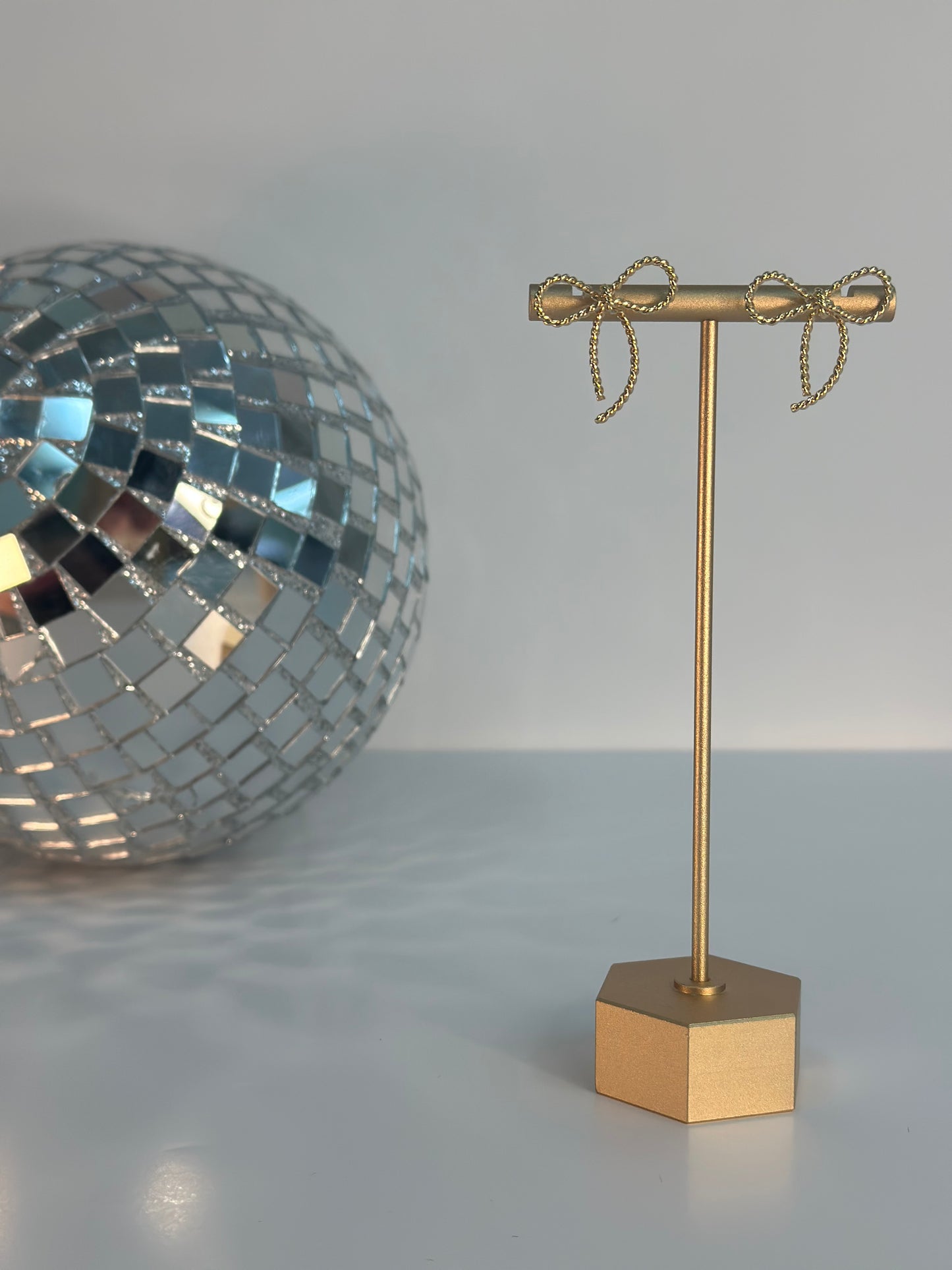 Textured bow earrings