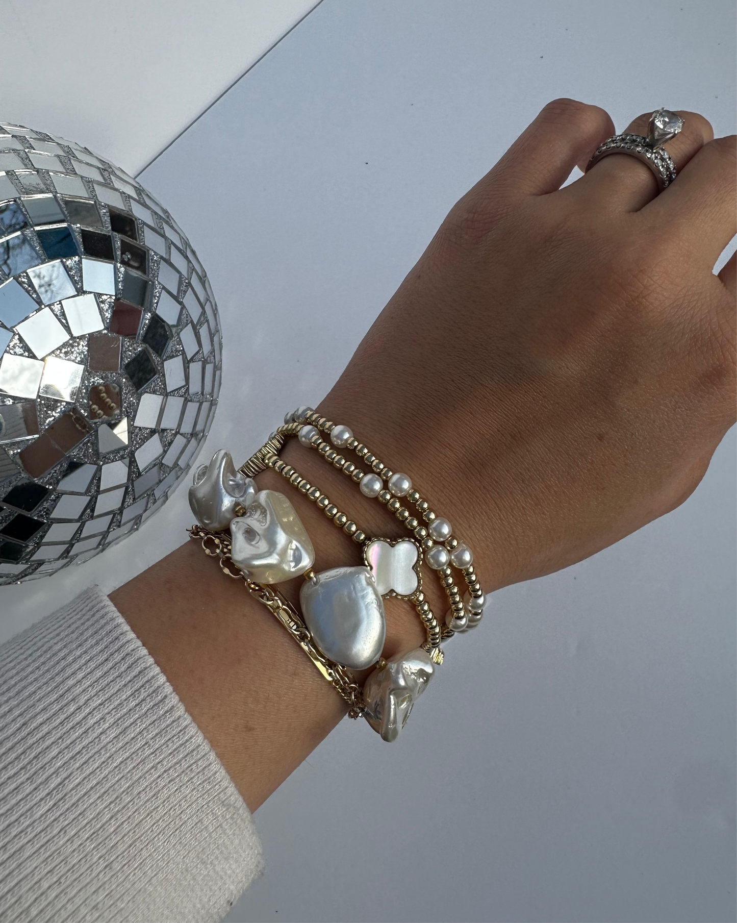 Chunky pearl bracelet