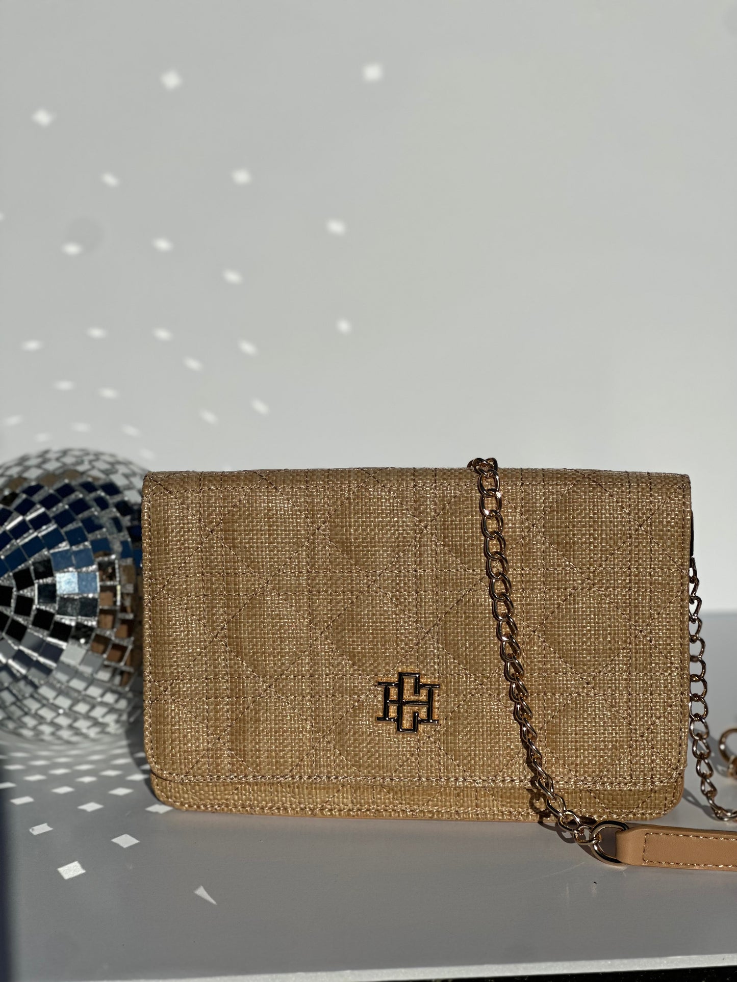 Bryn Crossbody