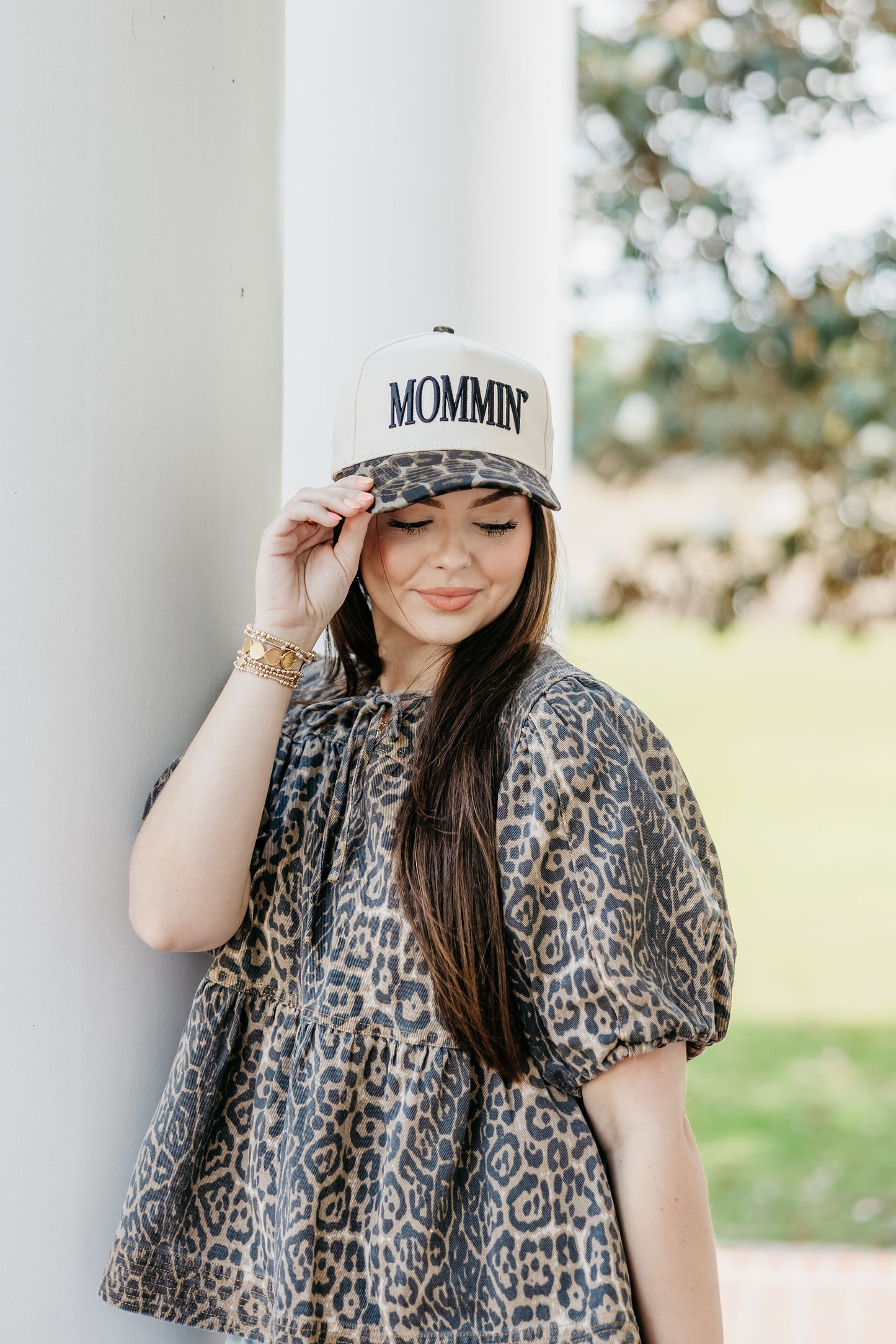 Mommin’ trucker hat