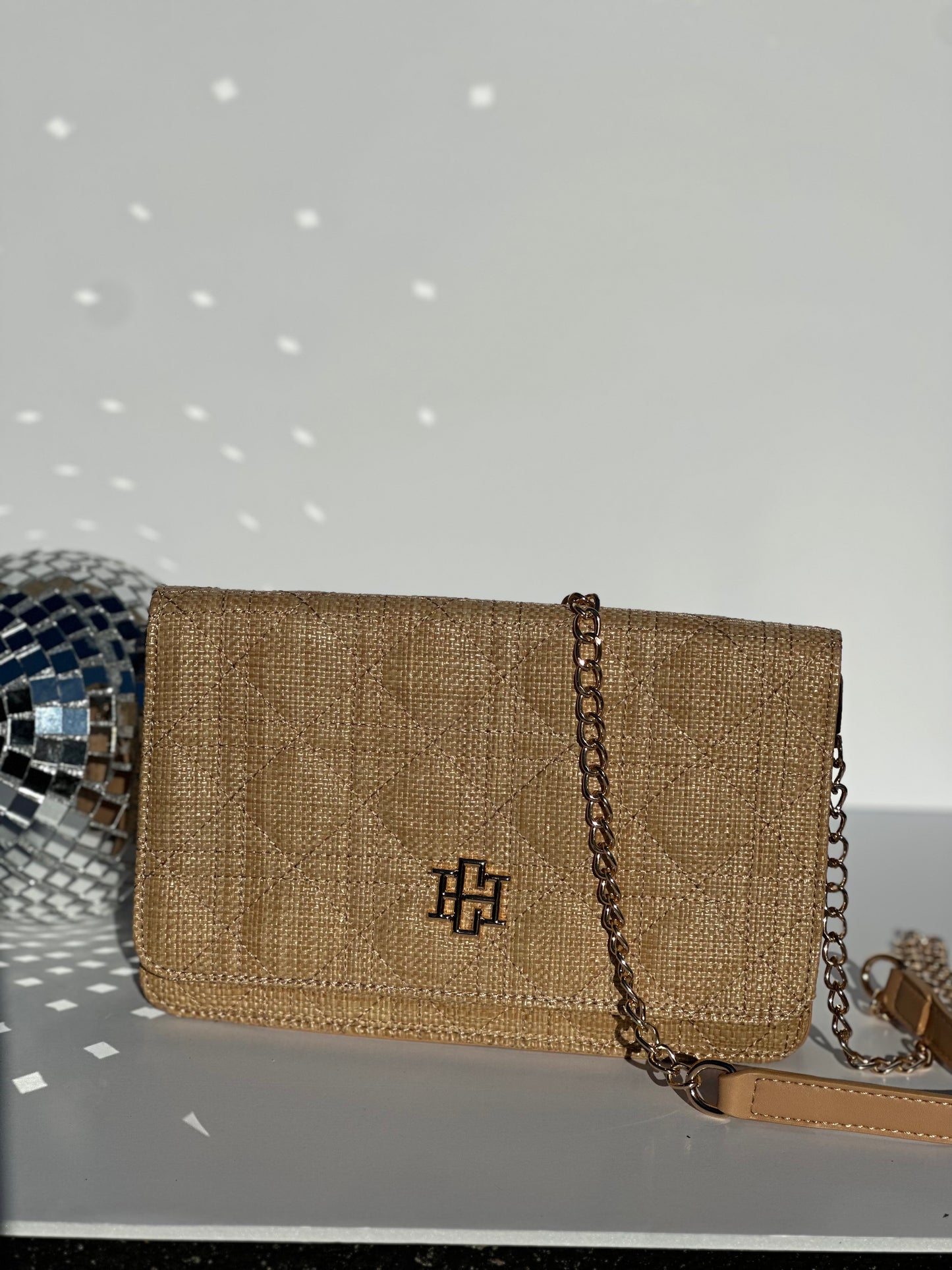 Bryn Crossbody