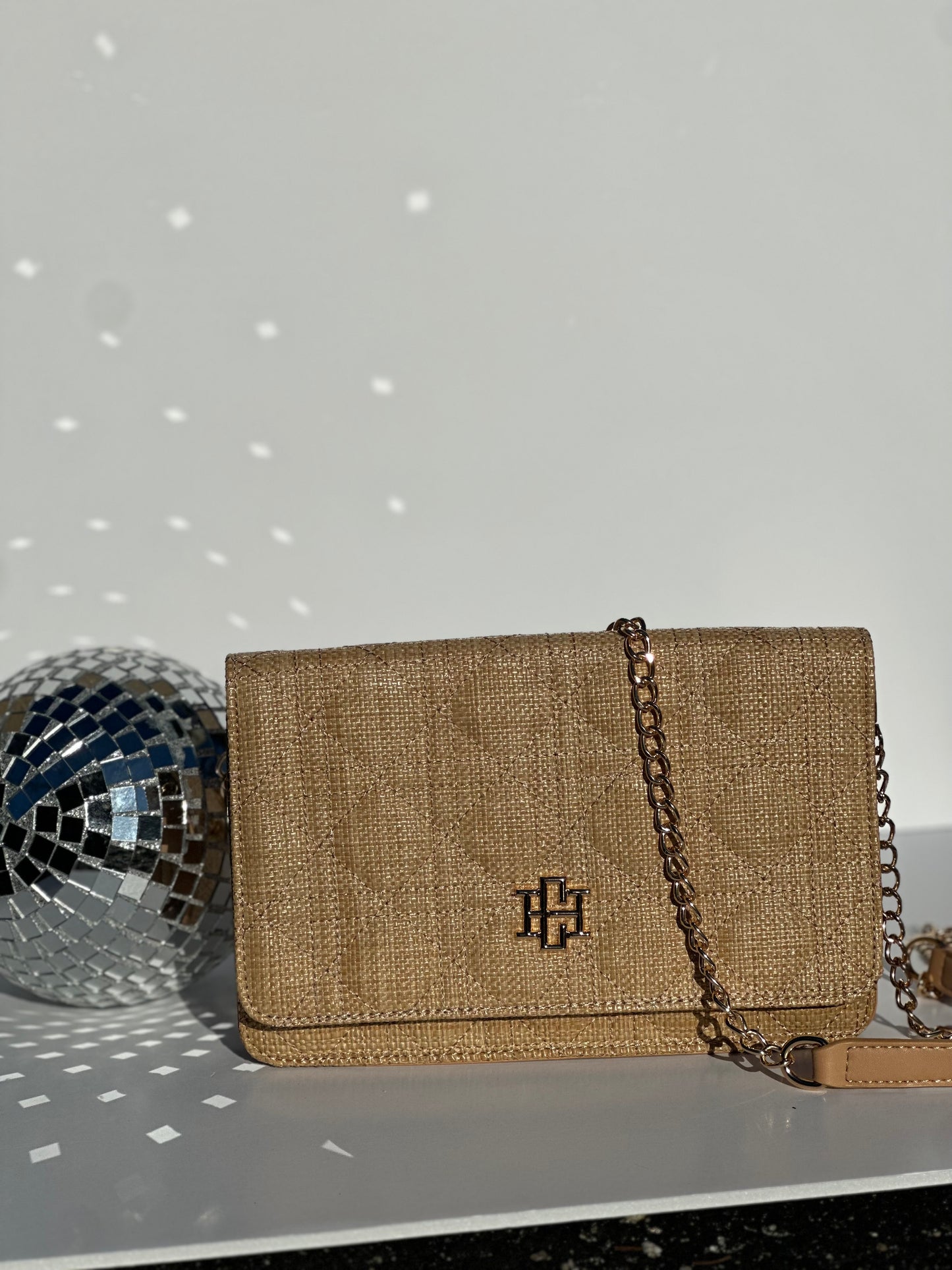 Bryn Crossbody