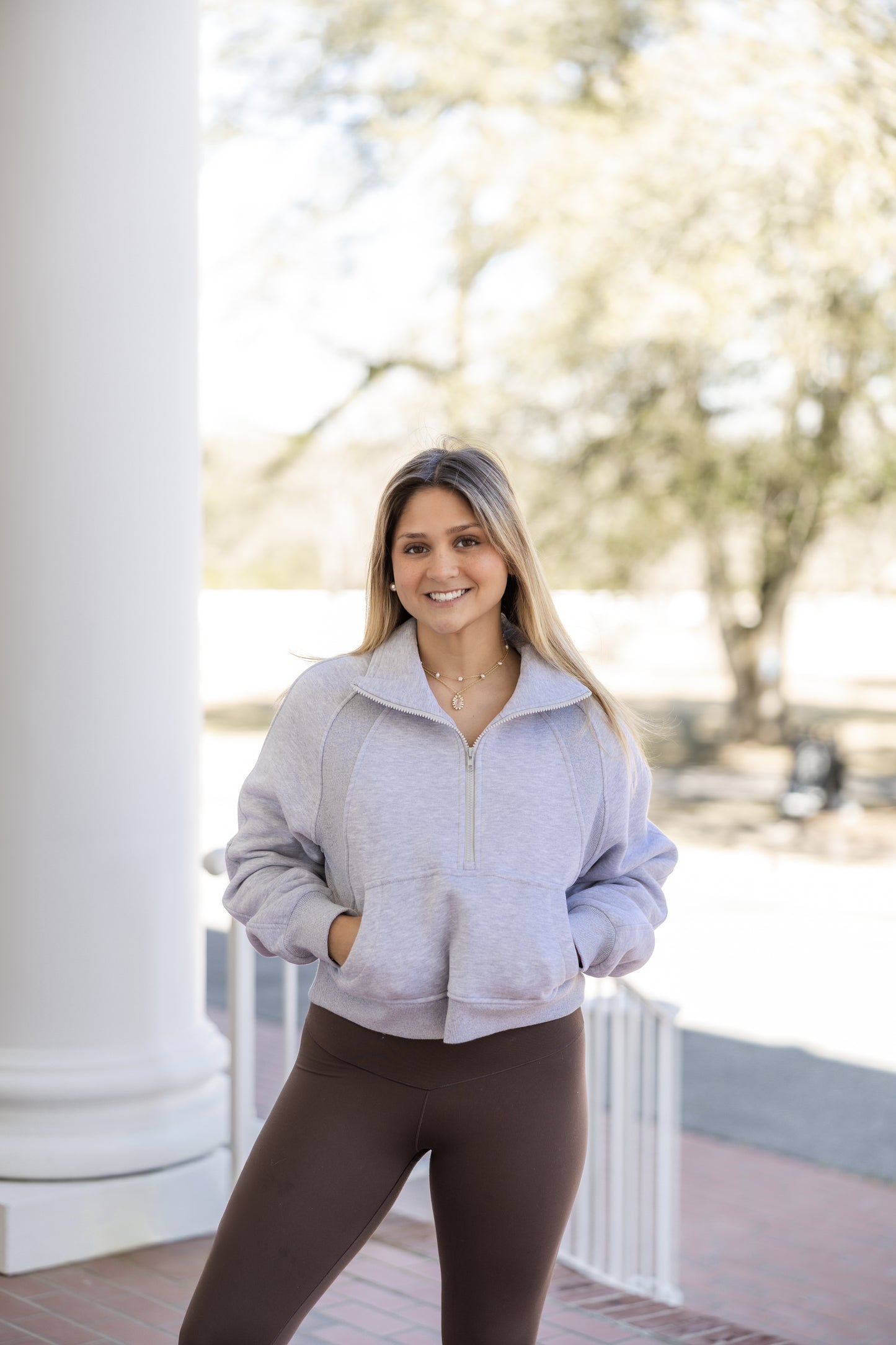 Dove pullover