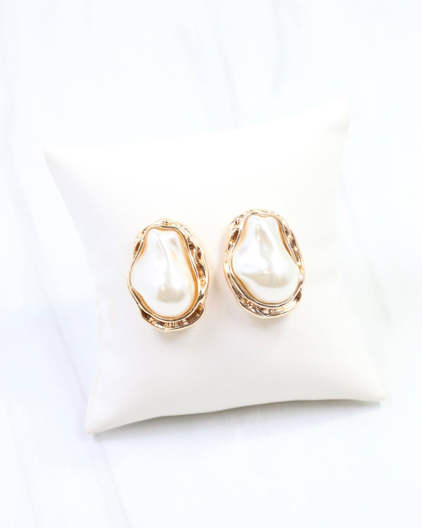 Carmela Earring
